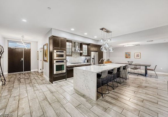 3rd image of 8925 W Flamingo Rd Unit 207