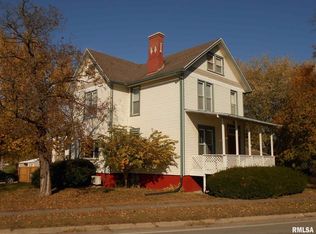 303 Macomb St, Colchester, IL 62326