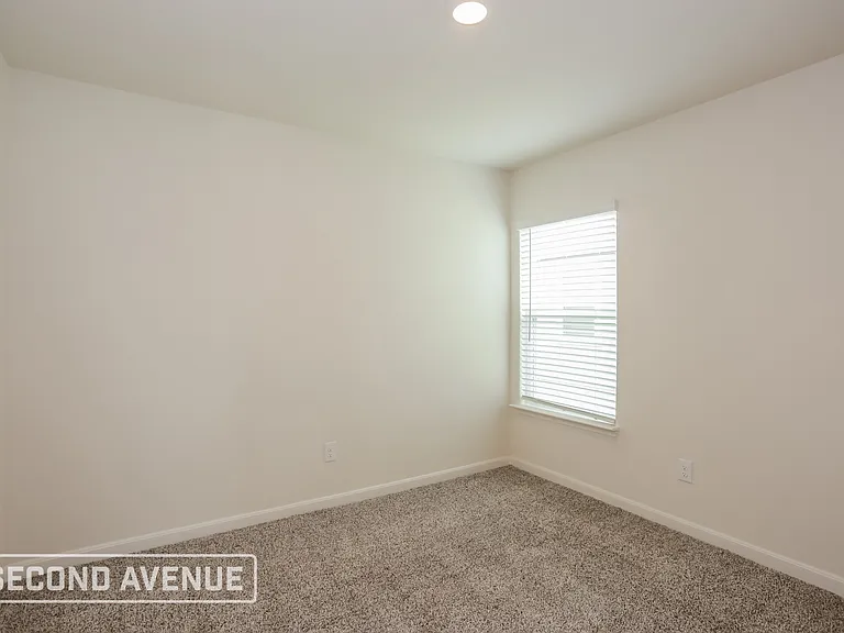 1325 Woodwinds Dr — Photo 20