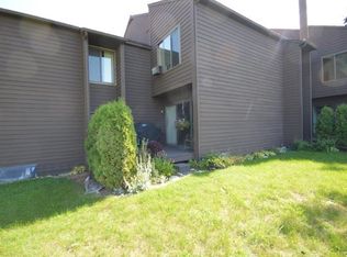 927 Spring St APT 4, Petoskey, MI 49770