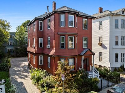 15 Woodman St #3, Jamaica Plain, MA, 02130