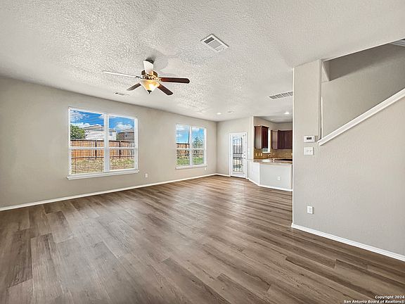 5th image of 6534 CANDLEDIM CIR