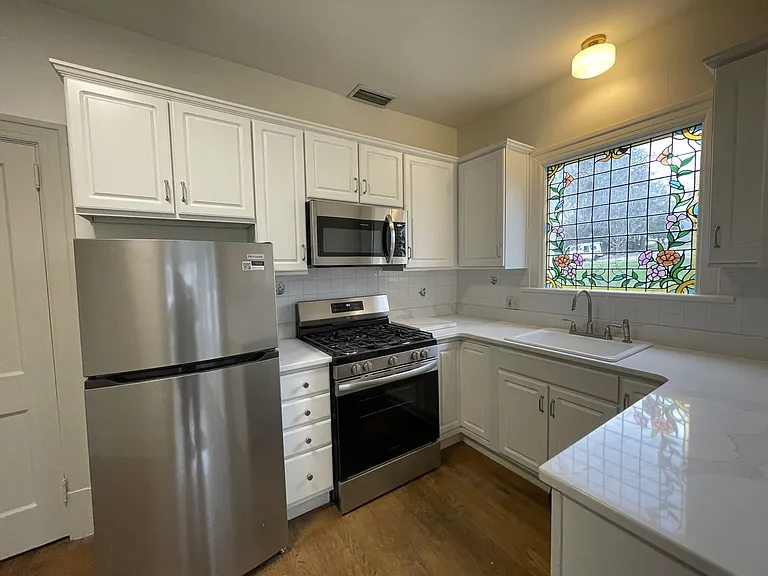 3417 Plymouth Pl — Photo 5