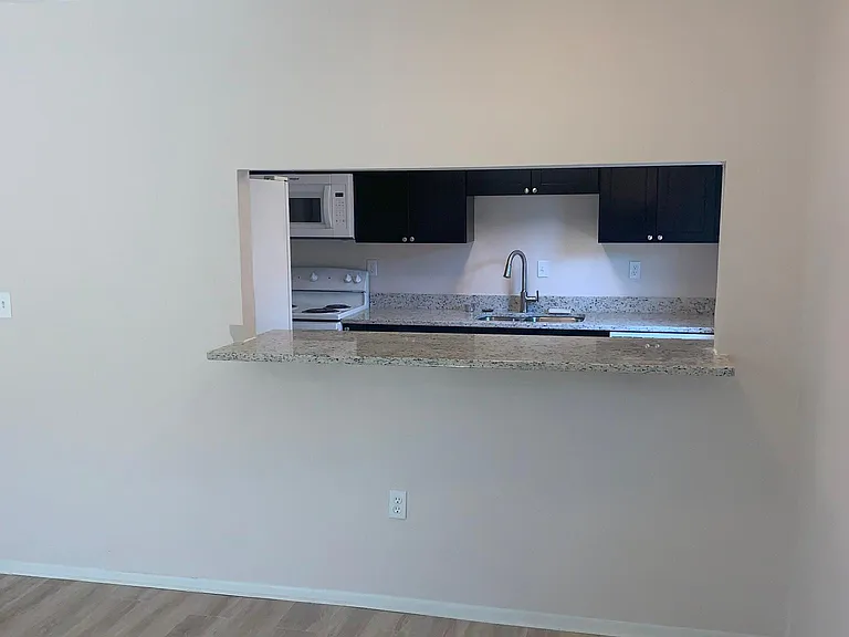 618 Reppert St #7 — Photo 11