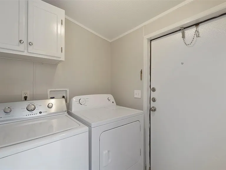 16333 Lone Corral Ct — Photo 23