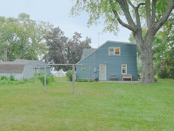 4th image of 220 Kingsley St S