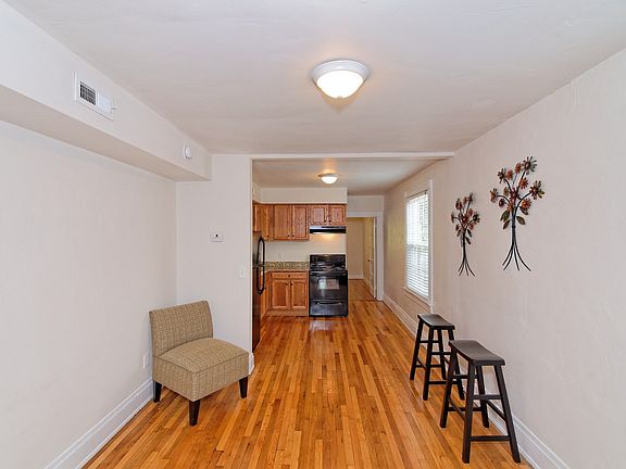 4th image of 3210 Stuart Ave APT D