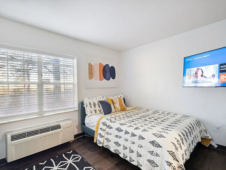 Flats at Haywood — Photo 3