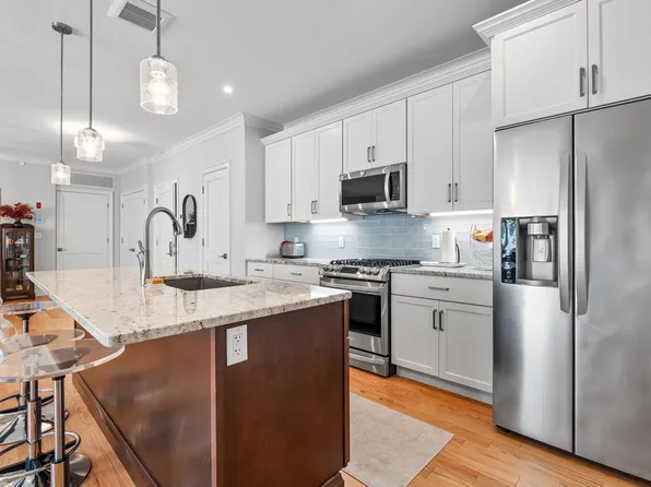 24 Willey Creek Road #406, Exeter, NH 03833