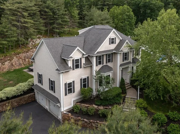 124 Marblehead St, North Reading, MA 01864