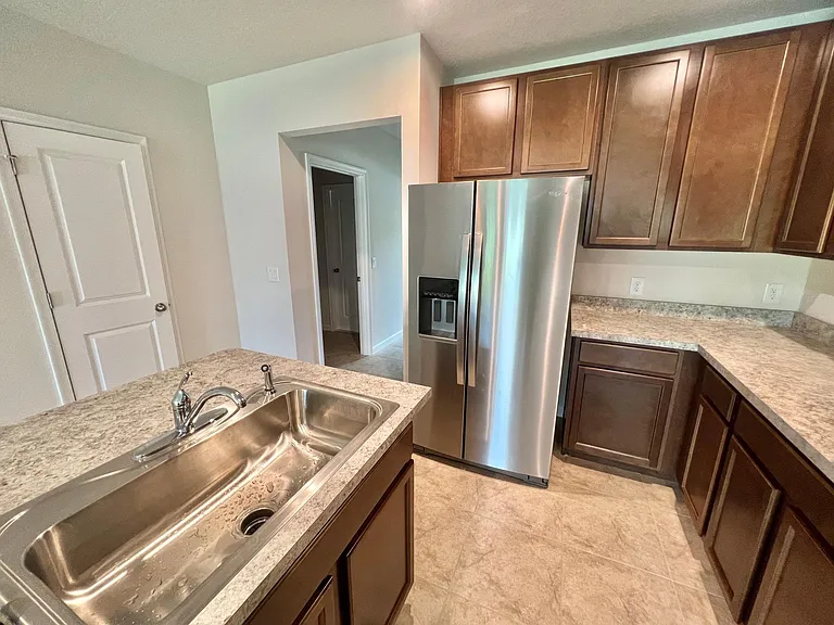 17914 Turning Leaf Cir — Photo 7