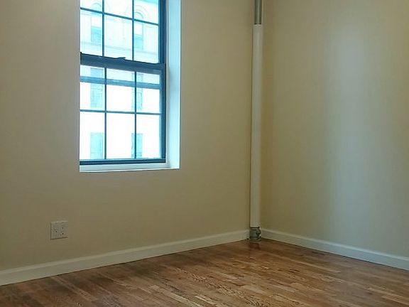 4th image of 2588 7th Ave APT 4MB