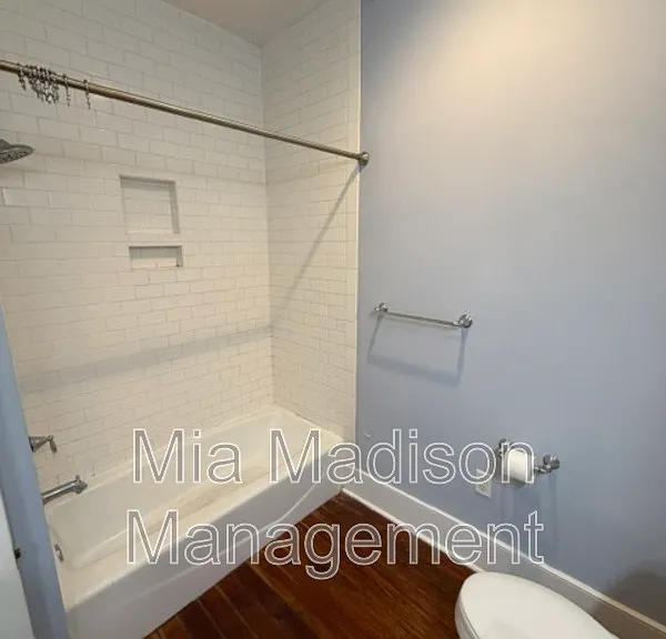 302 E 33rd St — Photo 15