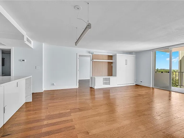 1900 S Ocean Blvd #6J — Photo 3
