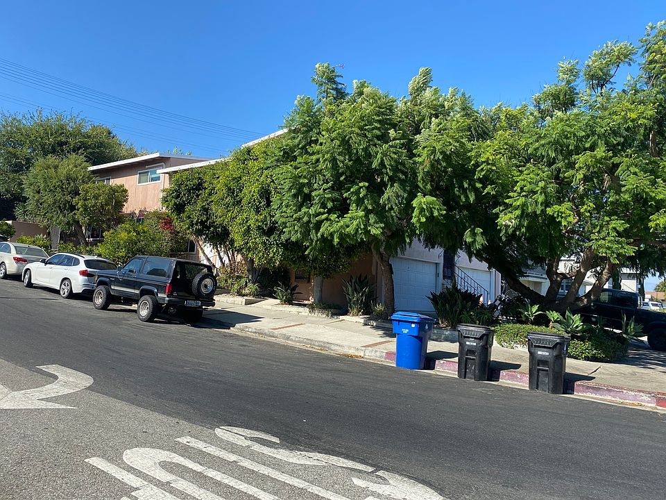 WEST SIDE OF BUILDING