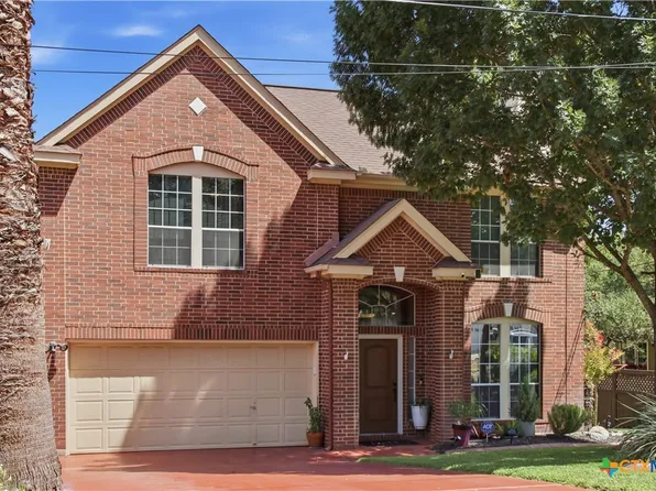 102 Elm Hill Ct, San Marcos, TX 78666