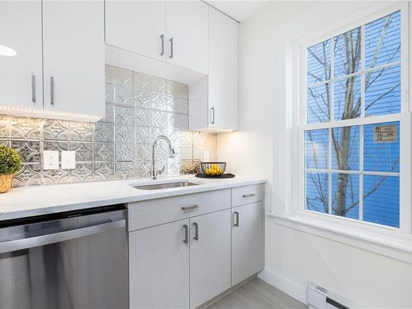 providence-rhode-island-65990863 picture