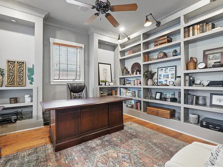 221 E Park Ave — Photo 22