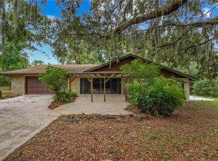 18850 Bates Ave, Eustis, FL 32736