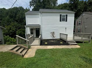 904 Elizabeth St, North Wilkesboro, NC 28659