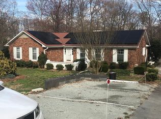 1026 Jefferson Rd, Greensboro, NC 27410