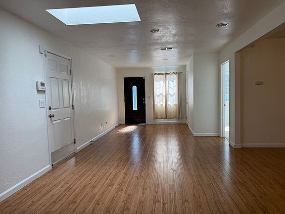 5th image of 3829 Delaware Ave