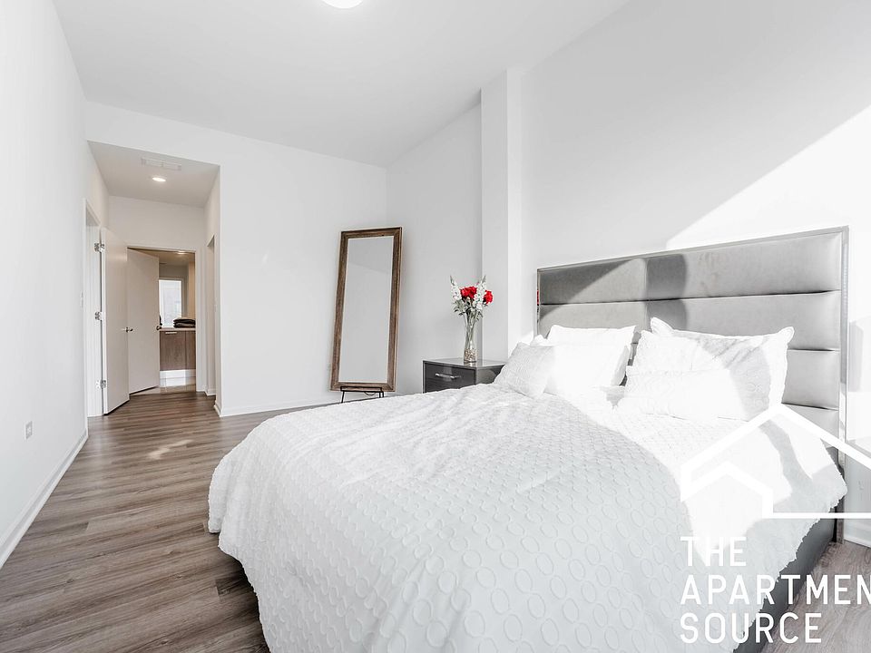 1st image of 2250 S Wabash Ave #502