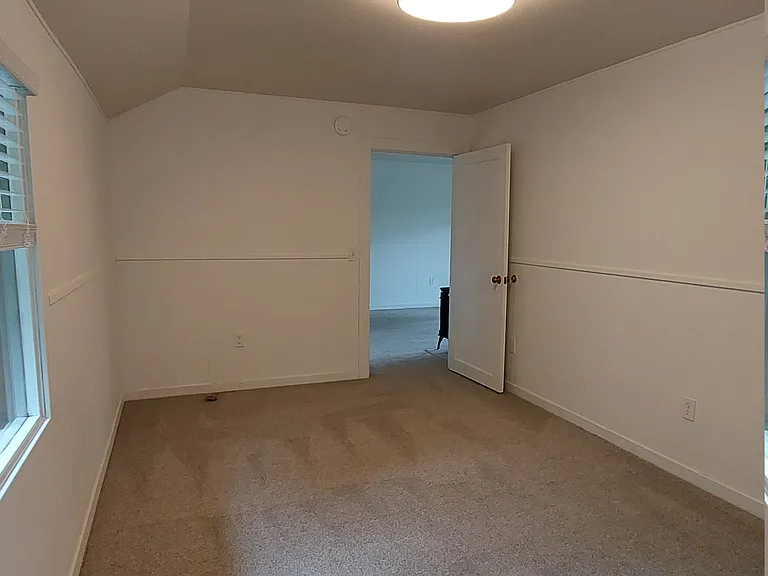 82 Spruce St — Photo 4