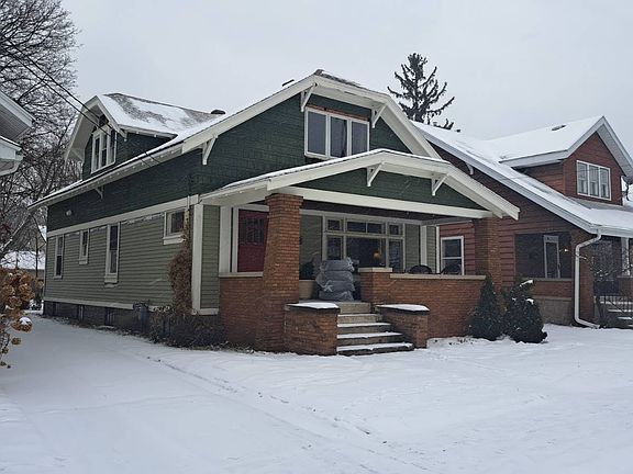 3rd image of 1418 Tamarack Ave NW