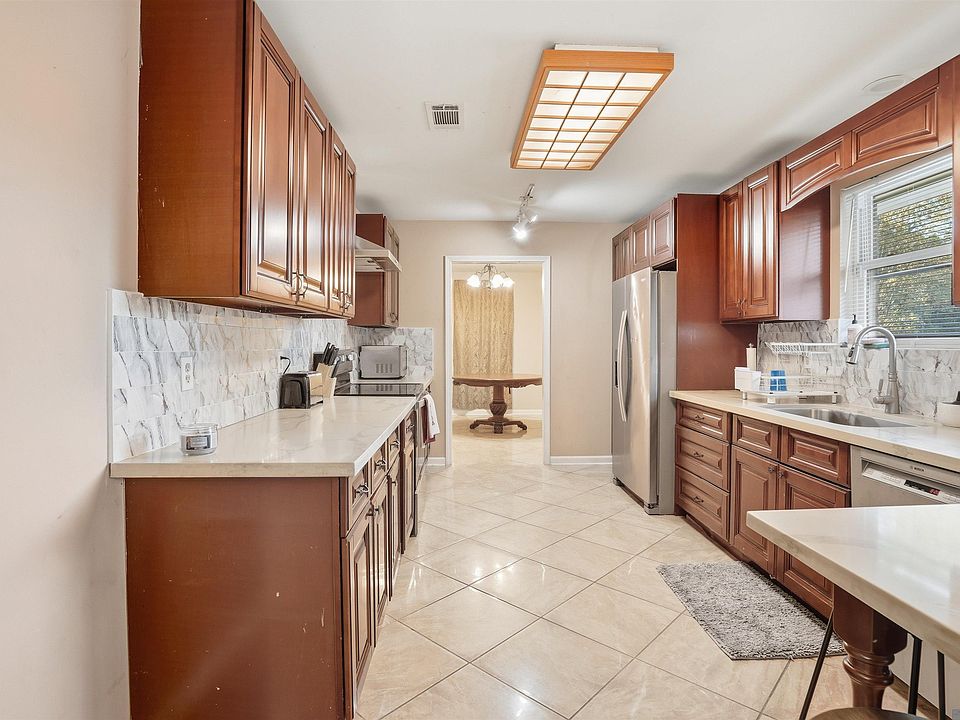 8080 Belle Helene Dr, Denham Springs, LA 70726 | Zillow