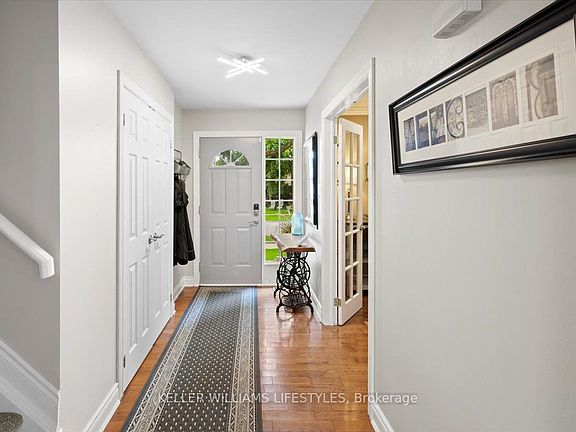 5th image of 525 Forest Edge Rd