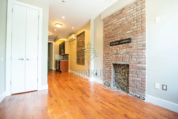 Rented by null | media 18