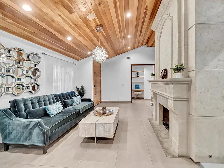 5817 Ranchito Ave — Photo 35