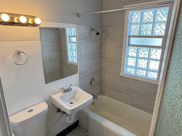2548A N Humboldt Blvd #A — Photo 6