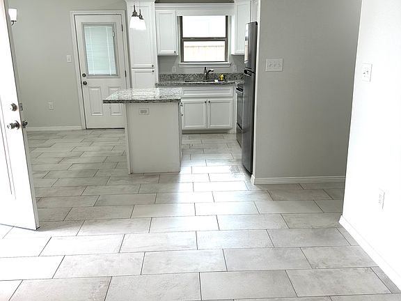 4th image of 308 Uva Ln #A