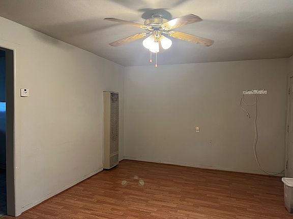 3rd image of 829 E Mary Ave