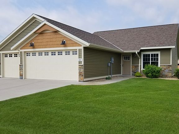 2nd image of 1807 Oban Dr