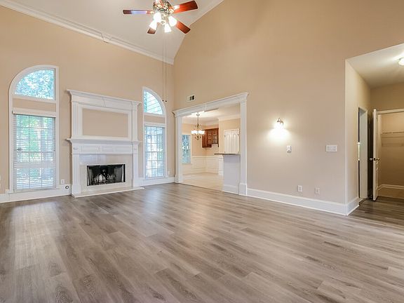 4th image of 1763 Macy Ln