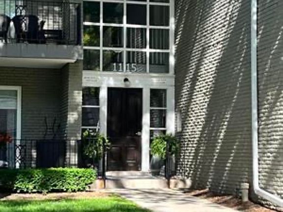 2nd image of 1115 N Old Woodward Ave Unit 71