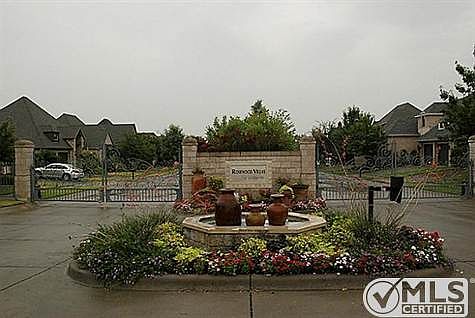 4th image of 705 Arcady Ln