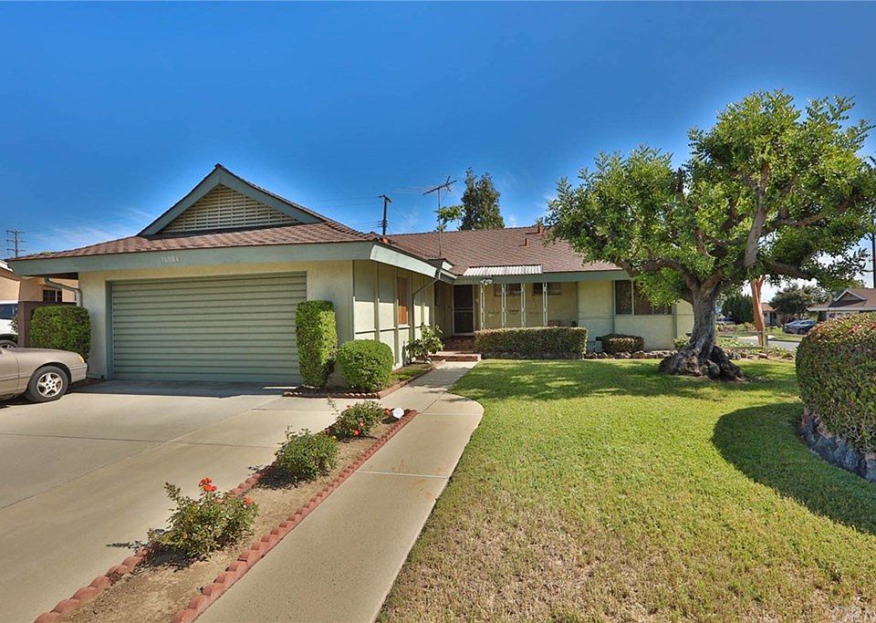 1st image of 16084 Marlinton Dr