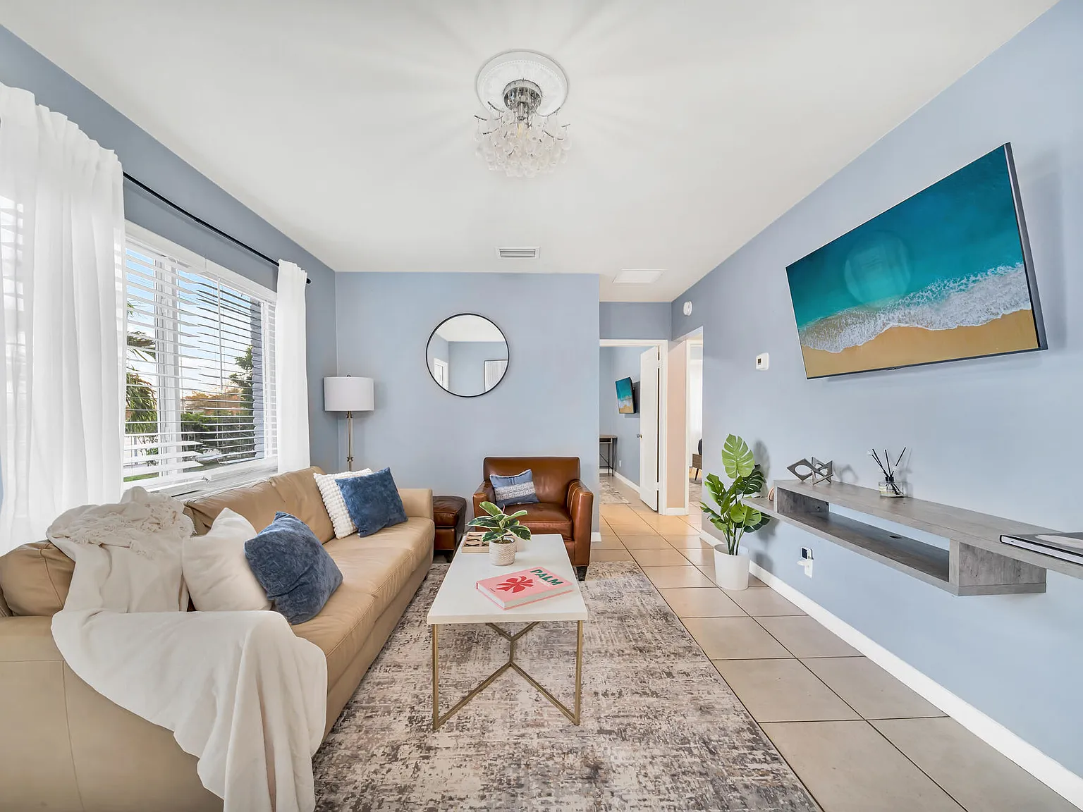2 bed, 1.0 bath, 775 sqft, $3,500 — Photo 2