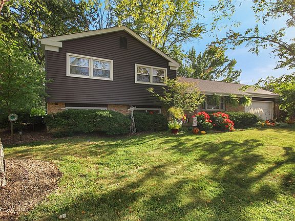 2nd image of 1118 Woodlawn Dr