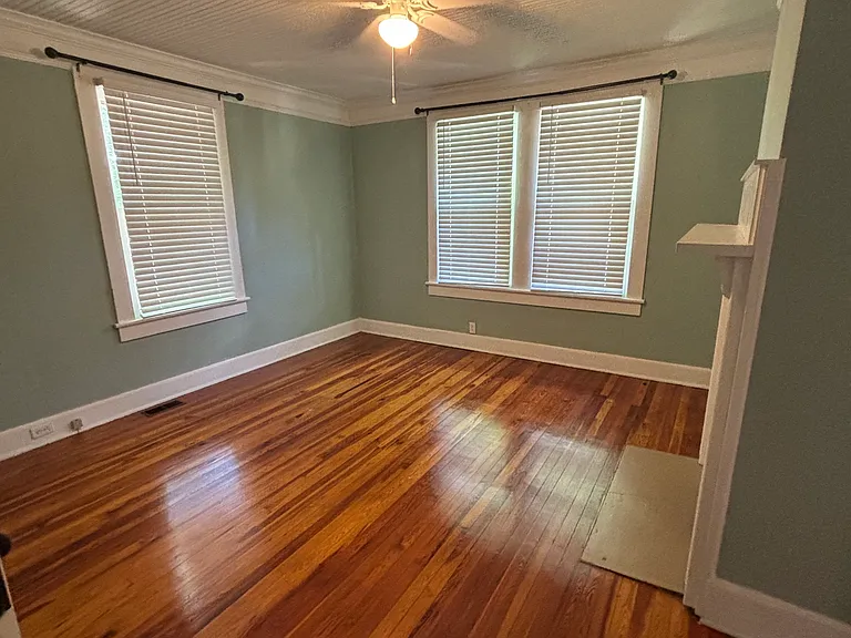521 N Howard Ave — Photo 13