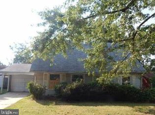 55 Pebble Ln, Willingboro, NJ 08046