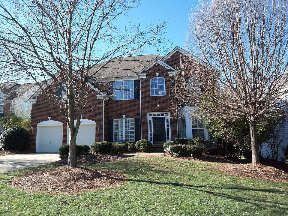 Front view of home