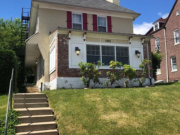 3rd image of 1202 W 10th St