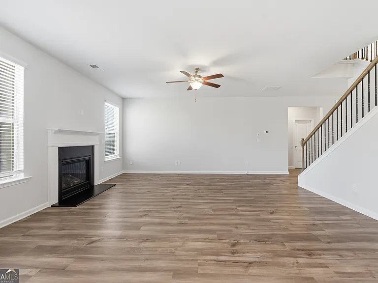303 Eleanora Xing — Photo 11