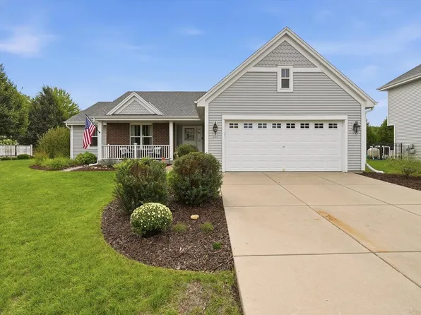 751 N Sandy LANE, Elkhorn, WI 53121