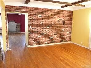 2nd image of 2534 Kingsland Ave